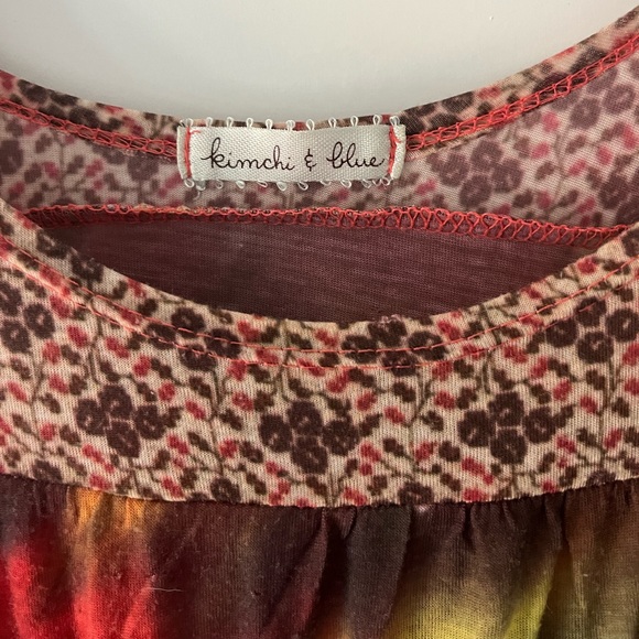 🧡 UO Kimchi Blue Top (M) - Picture 3 of 3